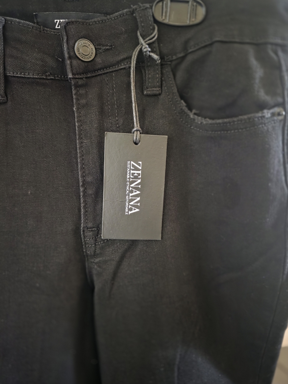 Zenana Outfitters Black Flare Jeans - Picture 3 of 5